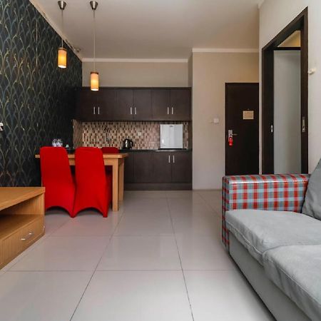 Reddoorz Plus Near Pantai Losari Макасар Екстер'єр фото