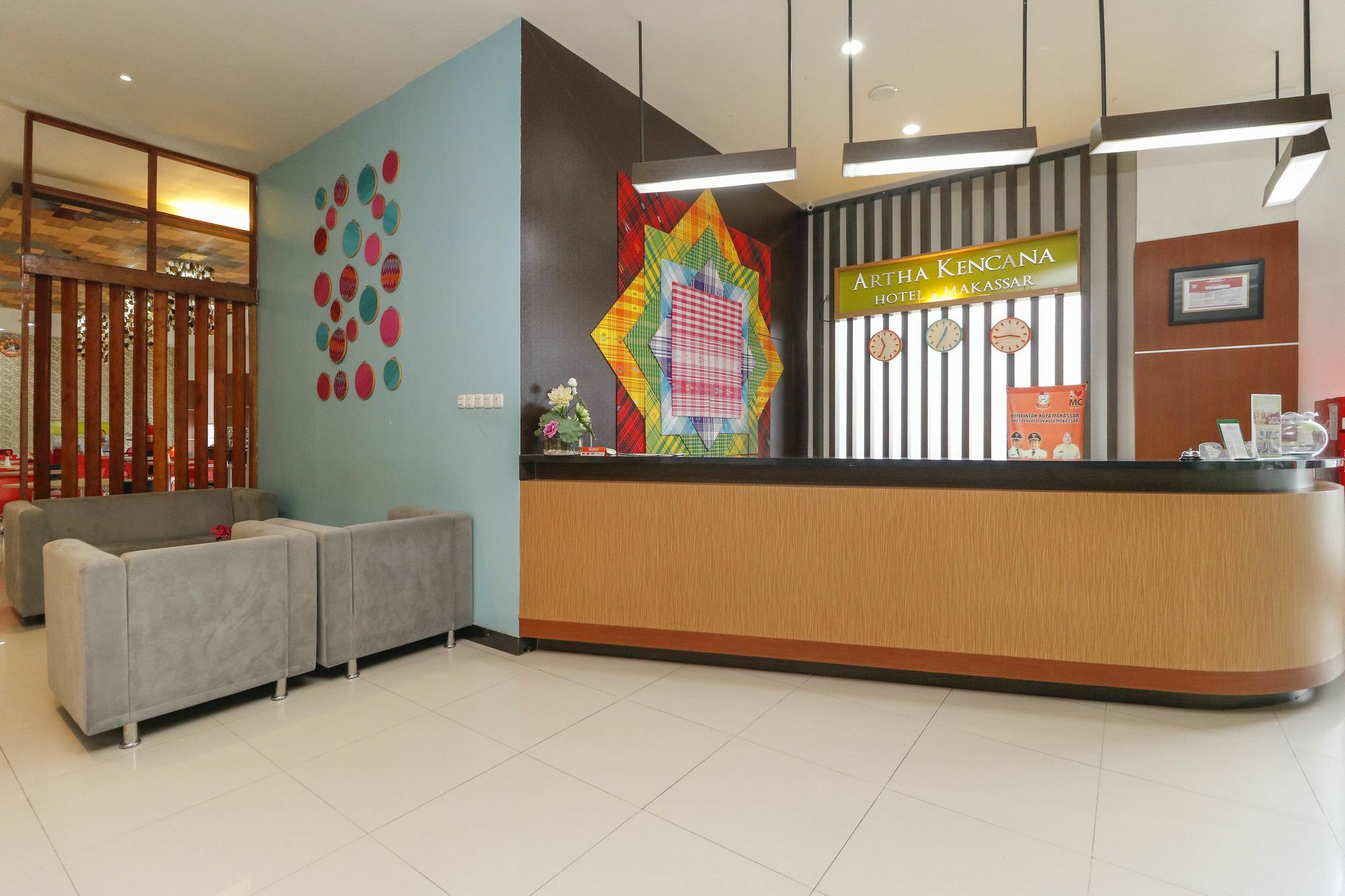 Reddoorz Plus Near Pantai Losari Макасар Екстер'єр фото